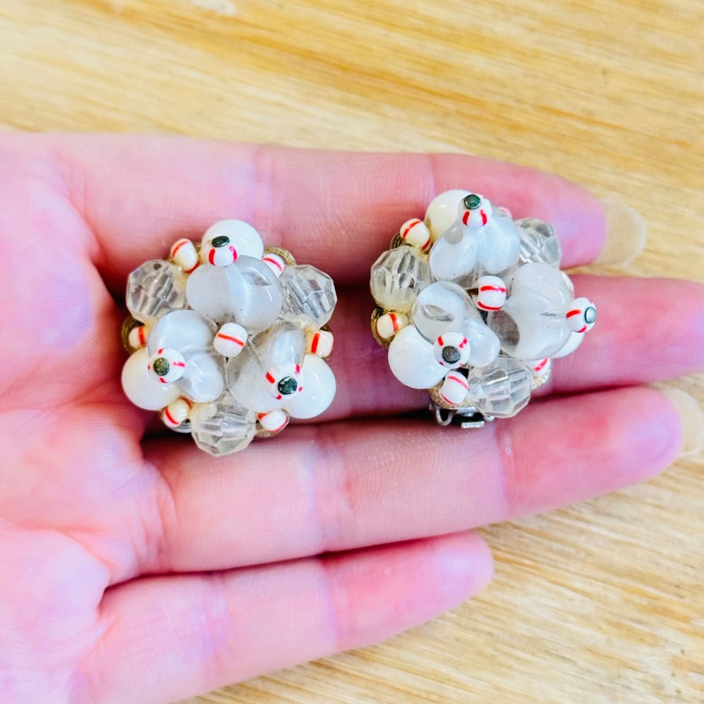 VTG Hobe Signed Earrings Cluster Glass Candy Cane Cluster clip Jeweled Elegant